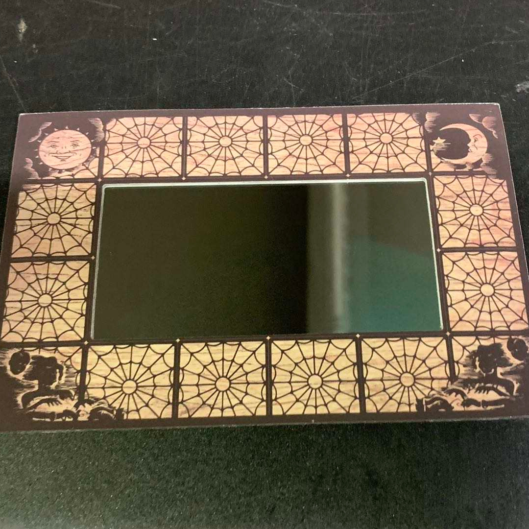 Winchester Mystery House Spirit Board Palette